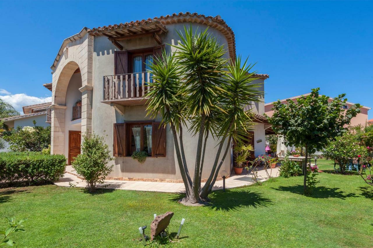 Le Quattro Mura Bed & Breakfast Pula Dış mekan fotoğraf